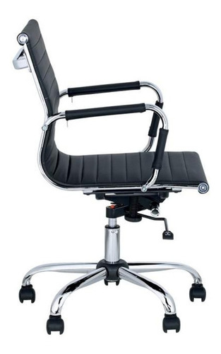 Imagen 2 de 3 de Silla de escritorio Mobilarg aluminium bajo negra con tapizado de cuero sintético