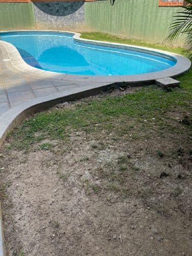 Imagen 16 de 17 de Campo Alegre Vendo Buen Pent House De 351 Metros 04143256451