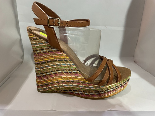 Imagen 1 de 6 de Zapatos De Taco Mujer Mia Selma Luggage