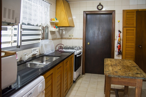 Departamento En Venta, 3 Dormitorios Con Linda Vista Al Mar.-ref:2510