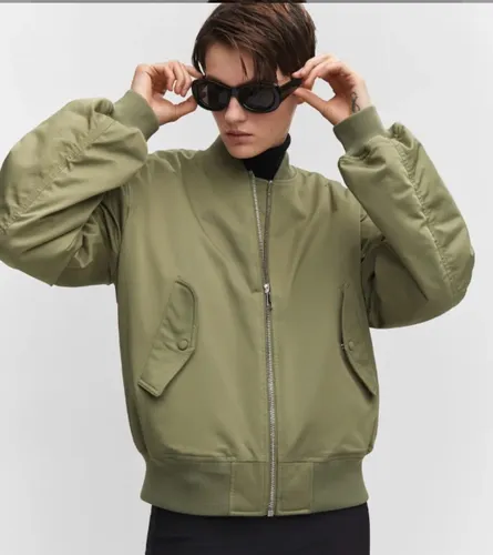 Chamarra pull and bear verde hotsell