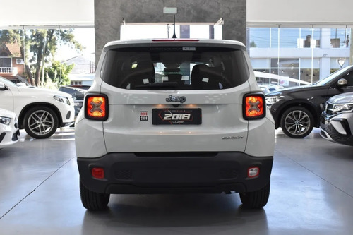 Imagen 5 de 14 de Jeep Renegade 1.8 Sport