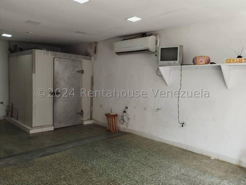 Alquiler De Dos Locales Comerciales A Pie De Calle Catia I
