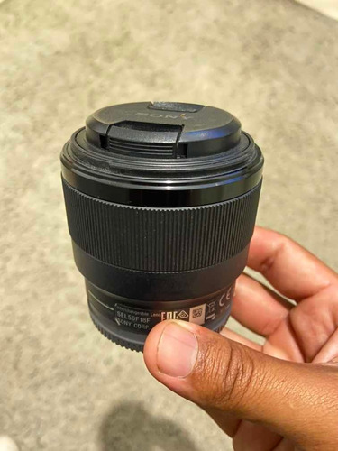 Lente 50mm F1.8 E-mount