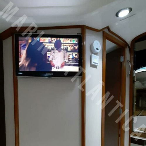 Colunna 325 Ano 2010. 02volvo 220hp 420hr-marina Atlântica