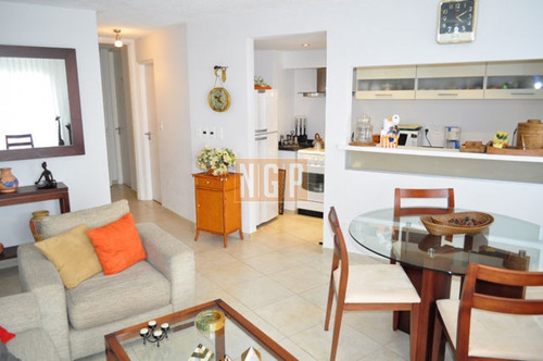 Edificio Torre O En Playa Brava En Exclusividad !!!!!!!!- Ref: 11353