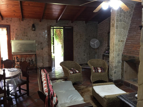 Venta Casa 2 Dormitorios Amplio Jardin Andino Santa Fe