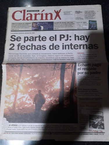 Tapa Diario Clarín 30 10 2002 Pj De La Sota Echarri Volcán