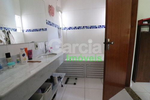 Imagem 19 de 30 de Sobrado Localizado No Centro De Peruíbe - 6367 - 70483259