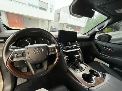 Toyota Lc300 Gx.r Blindaje 2