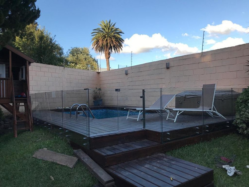 Imagen 2 de 5 de Barandas De Vidrio / Cercos Para Piscina