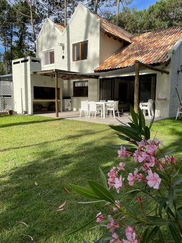 Imagen 3 de 21 de Alquiler Casa En Complejo Solanas Vacation Hasta 9 Personas