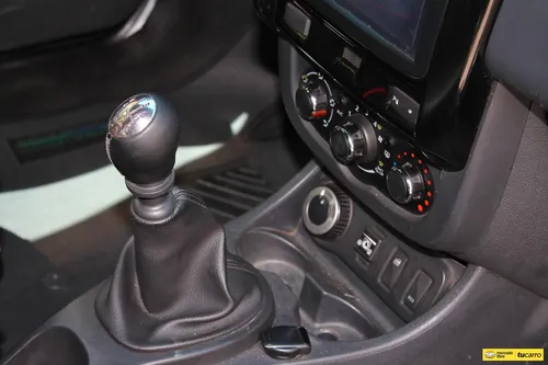 Renault Duster 2.0 Dynamique/Intens 4x4 Mt