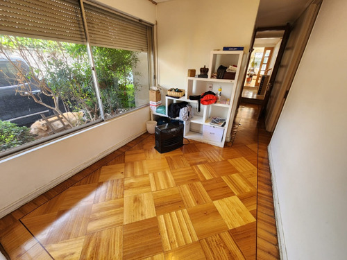 Carlos Silva Vildosola - Extraordinaria Casa - Familiar
