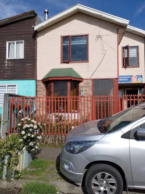 Imagen 1 de 13 de Casa Más Departamento Pareada En Alerce Sur