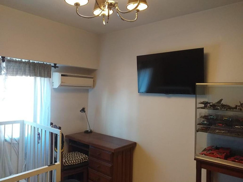 Imagen 5 de 14 de Duplex Venta - Castelar Sur - 8 Cuadras Estacion