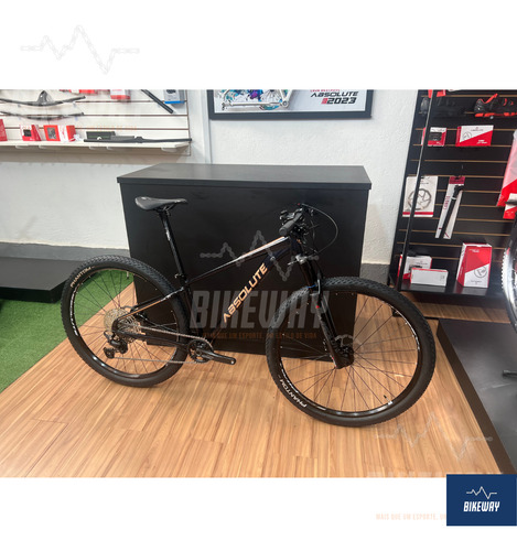 Bicicleta Absolute Wild Boost 2 Kit Deore 6100 Suspensão Ar