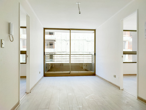 Edificio Av. El Parrón (1 Est.) Vista Poniente Piso 9
