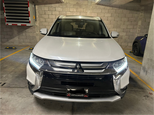 Mitsubishi Outlander 2.4 Limited Cvt