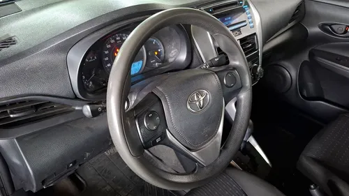 Toyota Yaris 1.5 SEDAN CORE AUTO