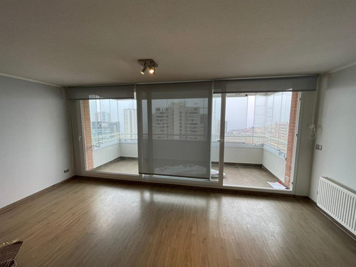 Departamento En Arriendo De 4 Dorm. En Concón