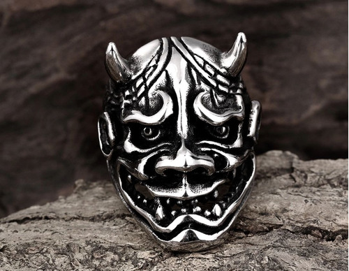 Anillo Orc Punk Titanio + Gratis Gel Antibacterial