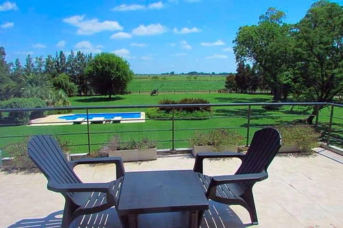 Venta Campo De 58hs Con Casco Moderno En Lobos