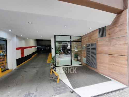 Suipacha Y Av. Cordoba - 36 M2 T/a Nuevo T/sol T/externo Apto Profesional