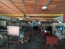 Comprar Daniela Linarez Alquila Galpones Comerciales En Increible Zona De Cabudare Netamente Comercial Posee 720m2 Con Todos Los Servicios Basicos Ideal Para Su Actividad Comercial                            