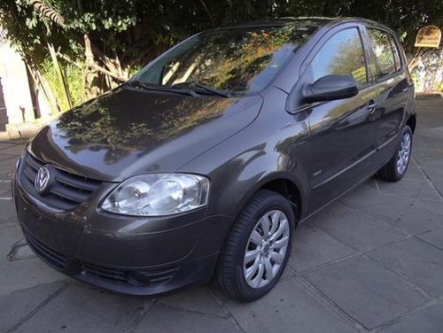 Imagem 1 de 8 de Volkswagen Fox Trend