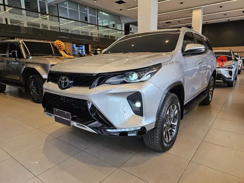 Toyota Fortuner 2.8 Diesel Srv 4X4 At