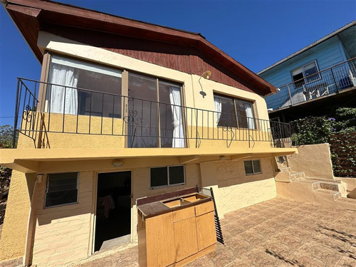 Casa En Venta De 4 Dorm. En Cerro Mariposa, Valparaíso