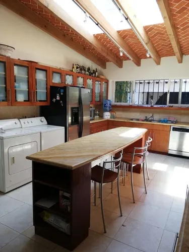 Casa En Privada En Jardines De Ahuatepec, Cuernavaca, Morelos