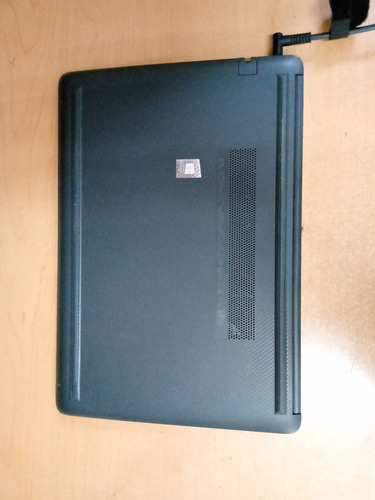 Laptop Hp 240 G8 Notebook En Excelentes Condiciones (Usado)