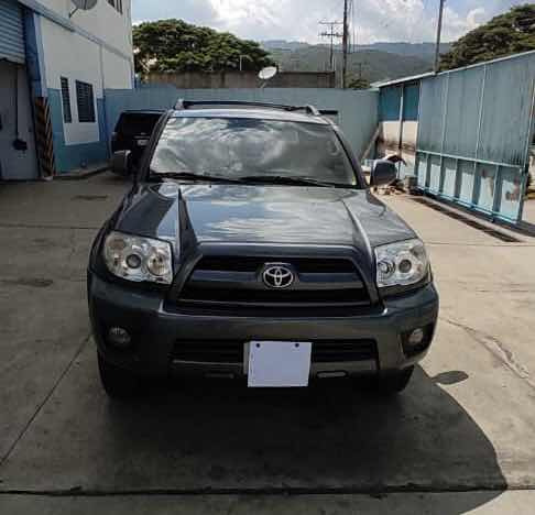 Toyota 4runner .