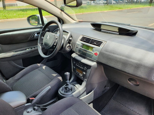 C4 Hatch Exclusive 2.0 Flex Mecânico 2012