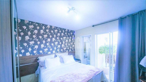 Sobrado Em Condomínio Na Penha Com 2 Dorms Sendo 1 Suíte, 1 Vaga, 115m² - So0806