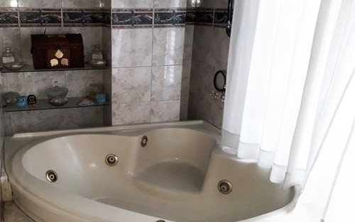 Venta Chalet 6 Ambientes En La Cafayate 4800.caba