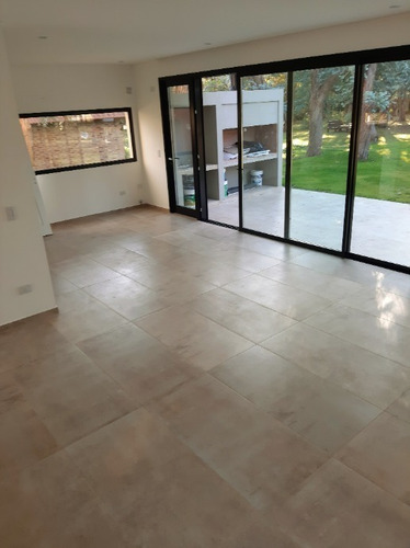 Imagen 10 de 14 de Casa En Venta En Las Praderas De Lujan