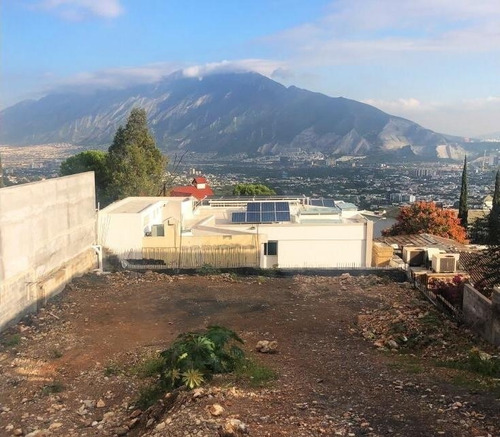 Terreno En Venta En Colonial De La Sierra En San Pedro Garza