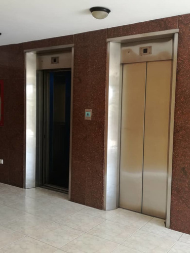 Imagen 11 de 14 de ¡de Oportunidad! Apartamento Avenida Bolívar Lechería