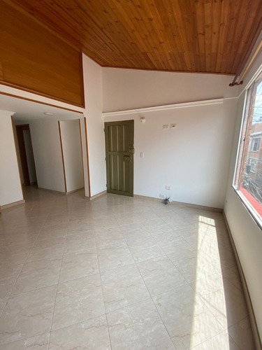 Hermoso Apartamento Dúplex Ubicado En El Barrio Rincón De Santa Inés (compartir) En Suba