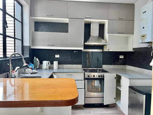 Imagen 6 de 25 de Imperdible Casa Hecha A Nuevo Con Terraza Propia A Cinco Cuadras Del Centro De Martinez.