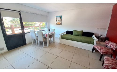 Monoambiente Valeria-ostende Con Balcon Y Terraza Propia