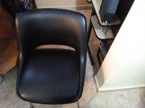 Imagen 7 de 9 de Silla, Espejo Y Módulo Multifuncional. Puesto De Peluquería