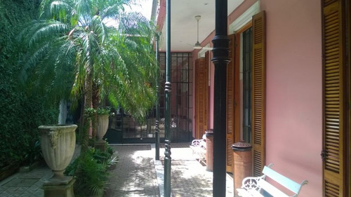Casa En Venta, 7 Dormitorios, Patio, Aptas Para Diferentes Usos, La Plata, 14 Y 49