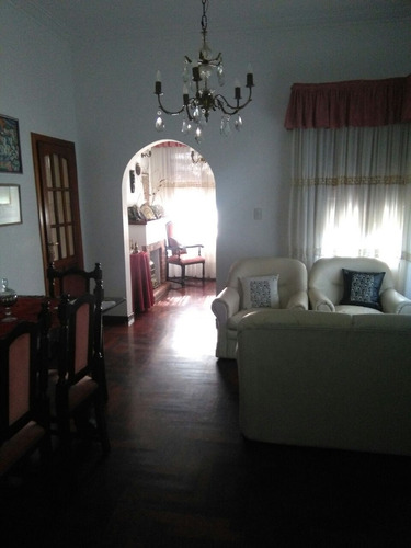 Imagen 2 de 12 de Venta Casa 3 Ambientes C/pileta
