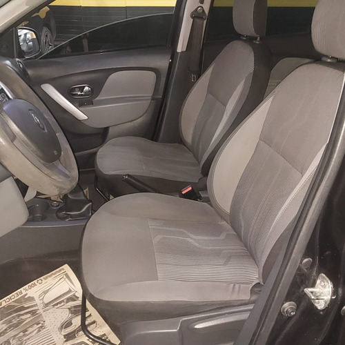 Renault Logan 1.6 Expression Hi-power 4p