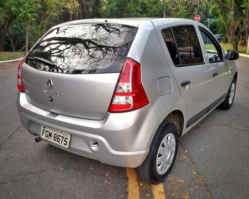 Imagem 2 de 15 de Renault Sandero Expression 1.0 16v 12/13