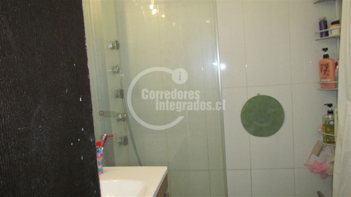 Primer Piso, 4 Dormitorios Con Jardín